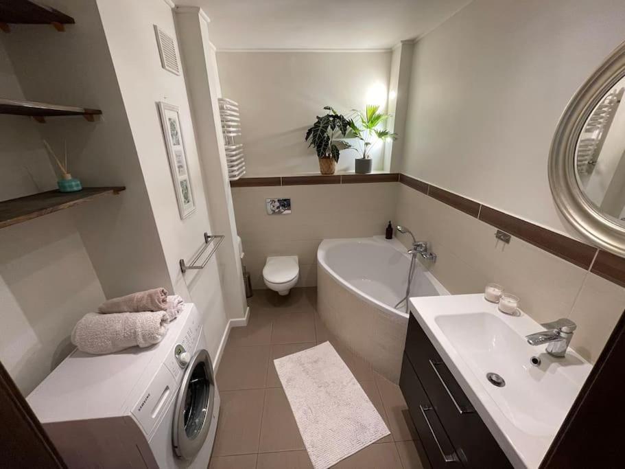 Comfortable Apartment In Warsaw Bielany Kültér fotó