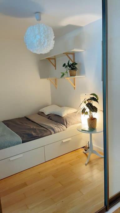 Comfortable Apartment In Warsaw Bielany Kültér fotó